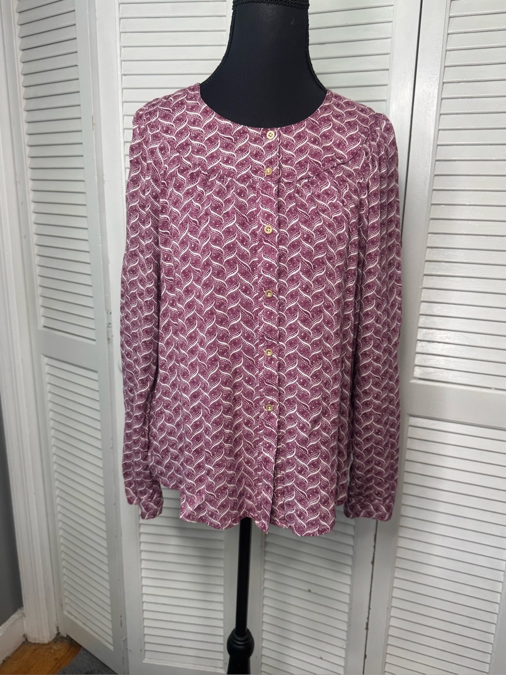 Anthropologie Maeve Orli Bibbed Button Down Dusty Rose White Romantic Blouse Med